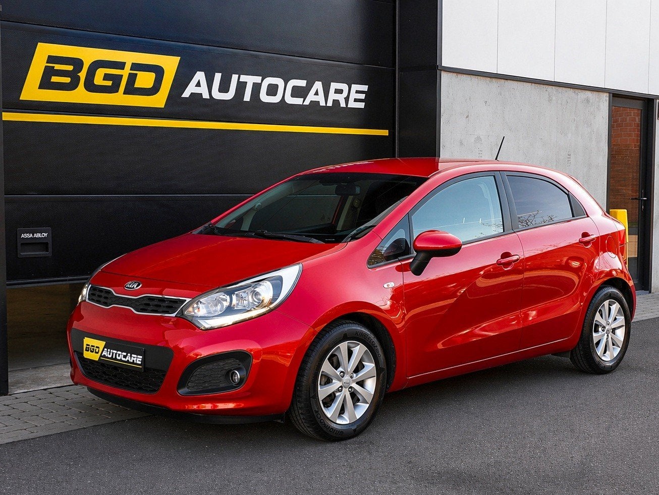 Kia Rio 1.2 Benzine 52.000KM/12M Garantie/BLUETH/AC/CAMERA, Autos, Kia, Entreprise, Achat, Rio, ABS, Caméra de recul, Airbags
