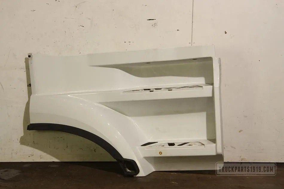 Mercedes-Benz Body & Chassis Parts Instapbak Re MB MP4, Auto-onderdelen, Ophalen, Gebruikt, Mercedes-Benz, Carrosserie en Plaatwerk