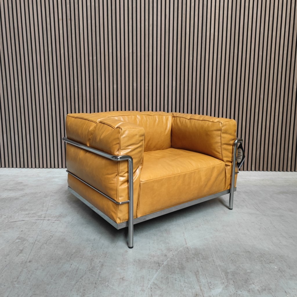 Cassina LC3 - camel naturel leder, Antiquités & Art, Antiquités | Meubles | Chaises & Canapés, Enlèvement ou Envoi