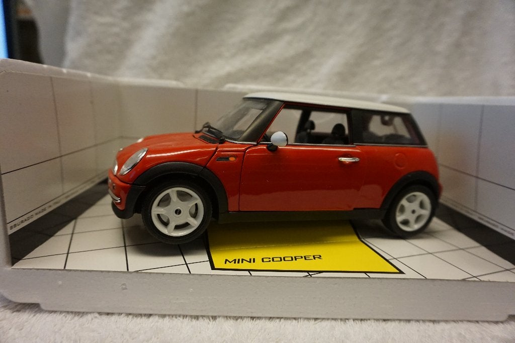 MINI COOPER -1:18 PLAYBEAR PREMIUM EDITION, Ophalen of Verzenden, Gebruikt, Auto