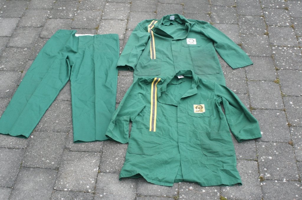 OPEL broek EN stofjas + gratis extra stofjas (jaren 70), Verzamelen, Ophalen of Verzenden, Gebruikt, Gebruiksvoorwerp