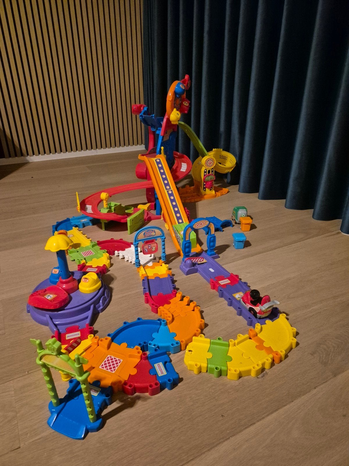 Vtech toet toet ( Kermis), Enlèvement, Comme neuf, 2 à 4 ans