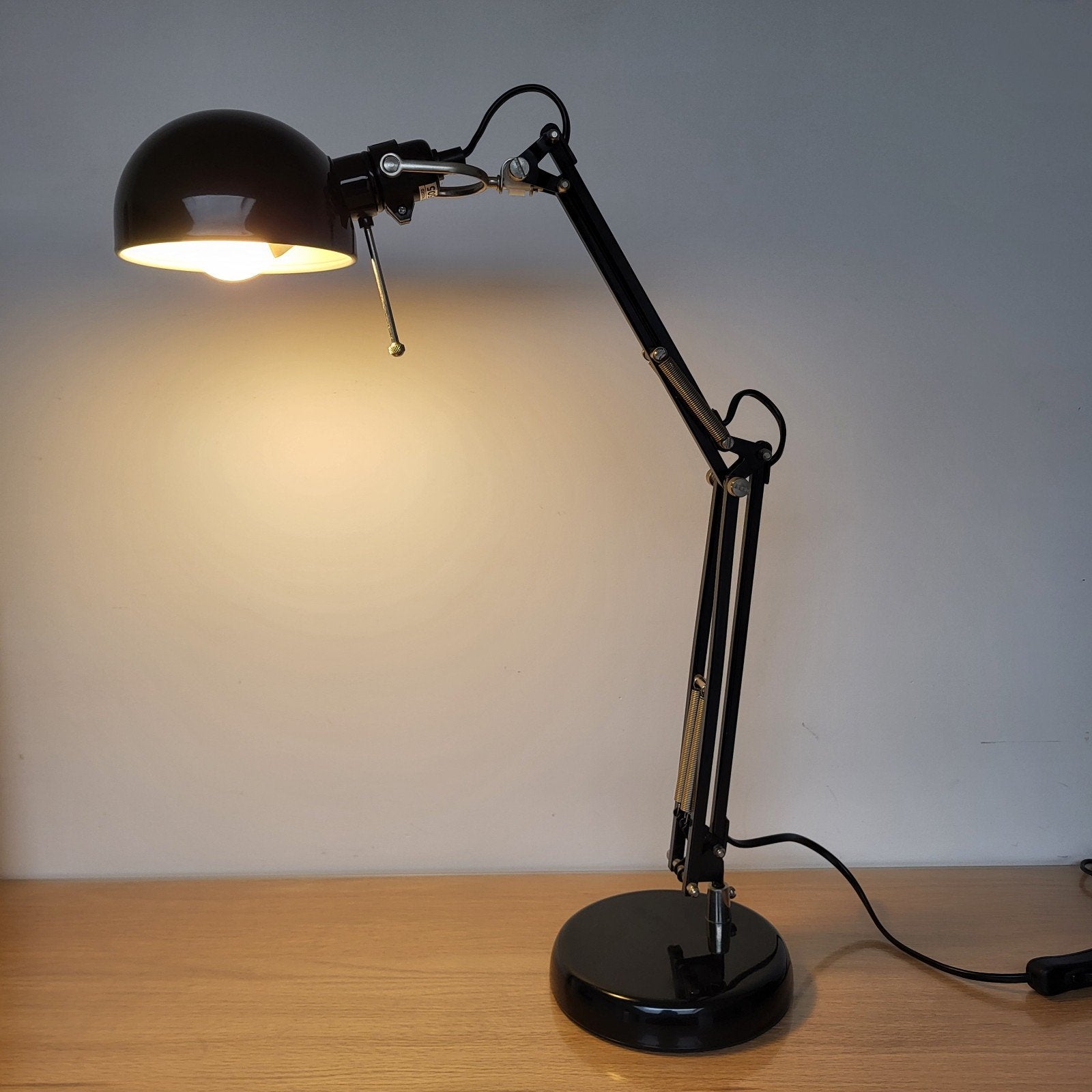 Bureaulamp Forsa zwart, Huis en Inrichting, Lampen | Tafellampen, Ophalen, Zo goed als nieuw, Metaal, 50 tot 75 cm