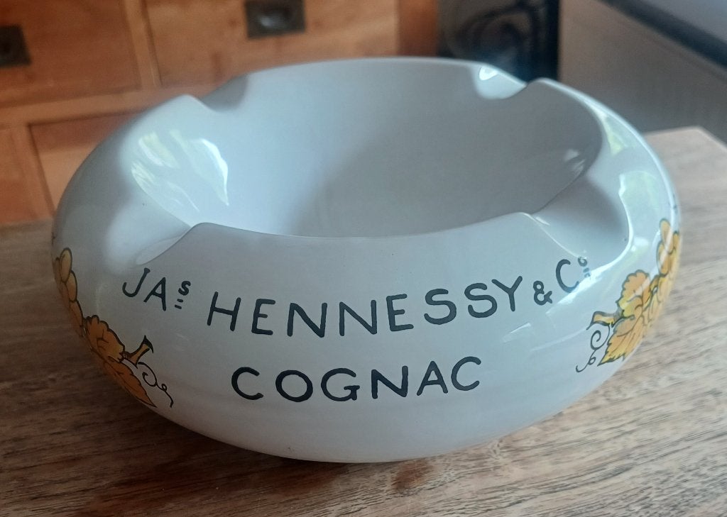 Asbak Hennessy Le Renoleau, Ophalen
