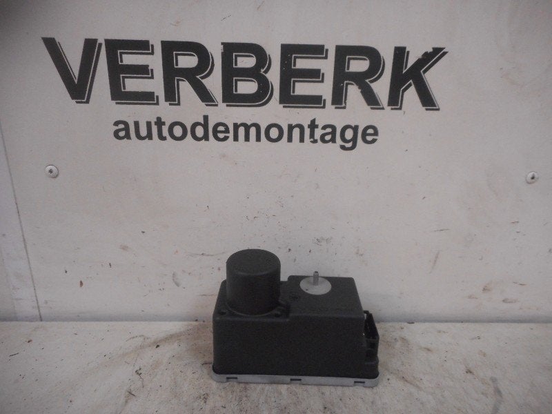VEROUILLAGE CENTRALISEE MOTEUR Golf III Cabrio (1E), Volkswagen, Volkswagen AG, Utilisé, Kundenbetreuung@volkswagen.de