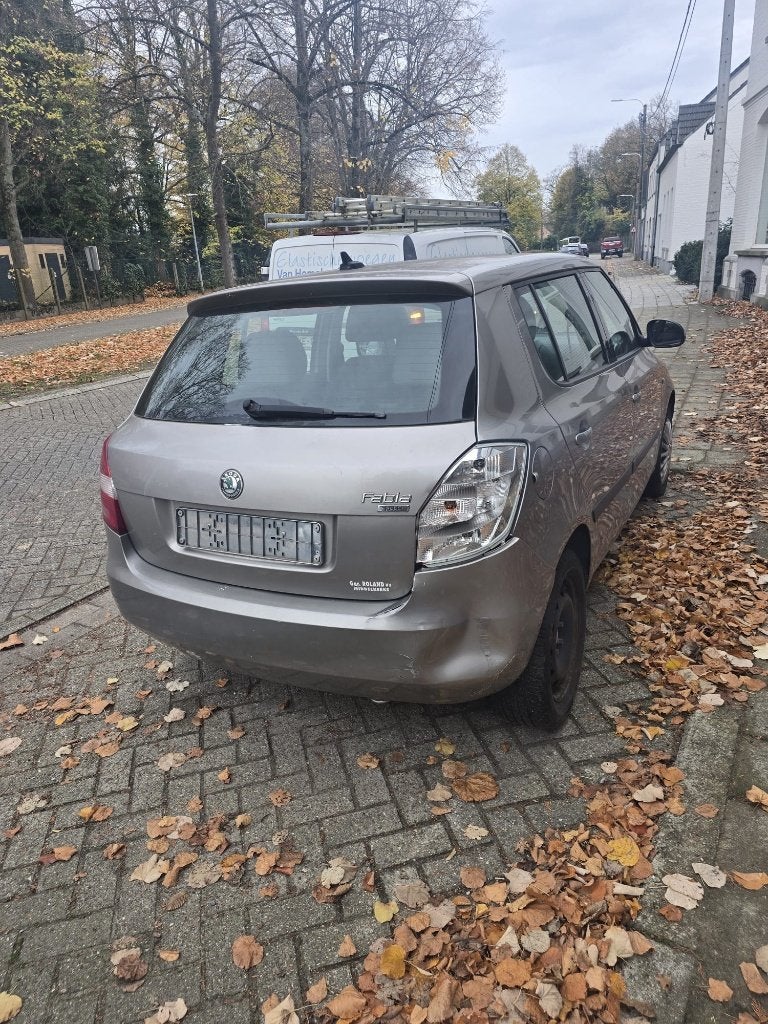 Te koop: Skoda Fabia (kapote achterlicht), Autos, Achat, Entreprise, Essence, Fabia