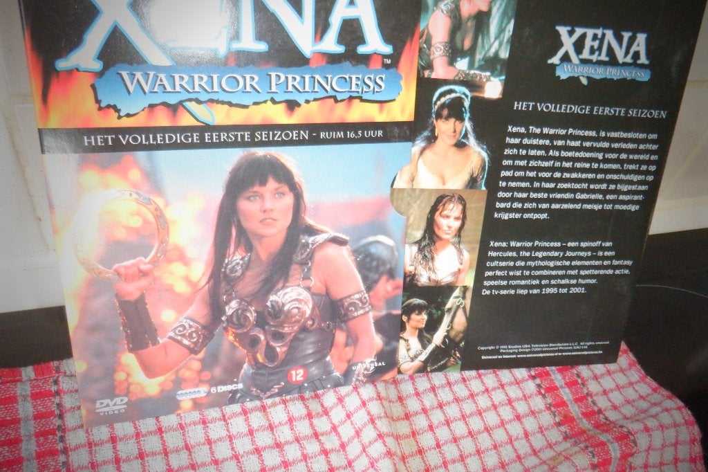 DVD BOX Eerste Seizoen Xena Warrior Princess(6-DVD'S), Cd's en Dvd's, Engels, Nederlands, Actie, Ophalen of Verzenden