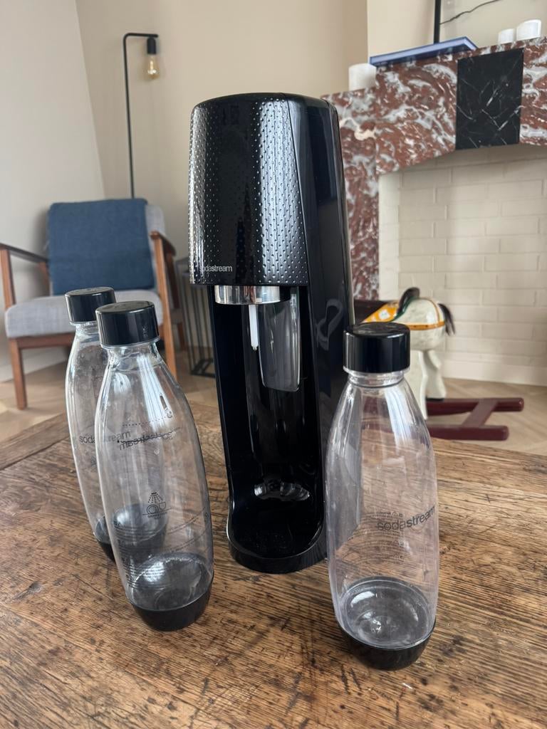 Sodastream te koop, Huis en Inrichting, Ophalen, Overige typen, Zo goed als nieuw, Zwart