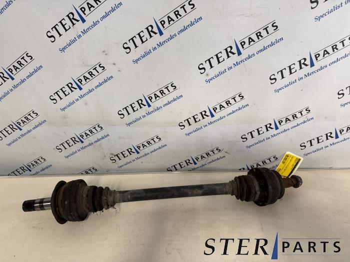 Arbre de transmission arrière gauche d'un Mercedes C-Klasse, 3 mois de garantie, Utilisé, -, -