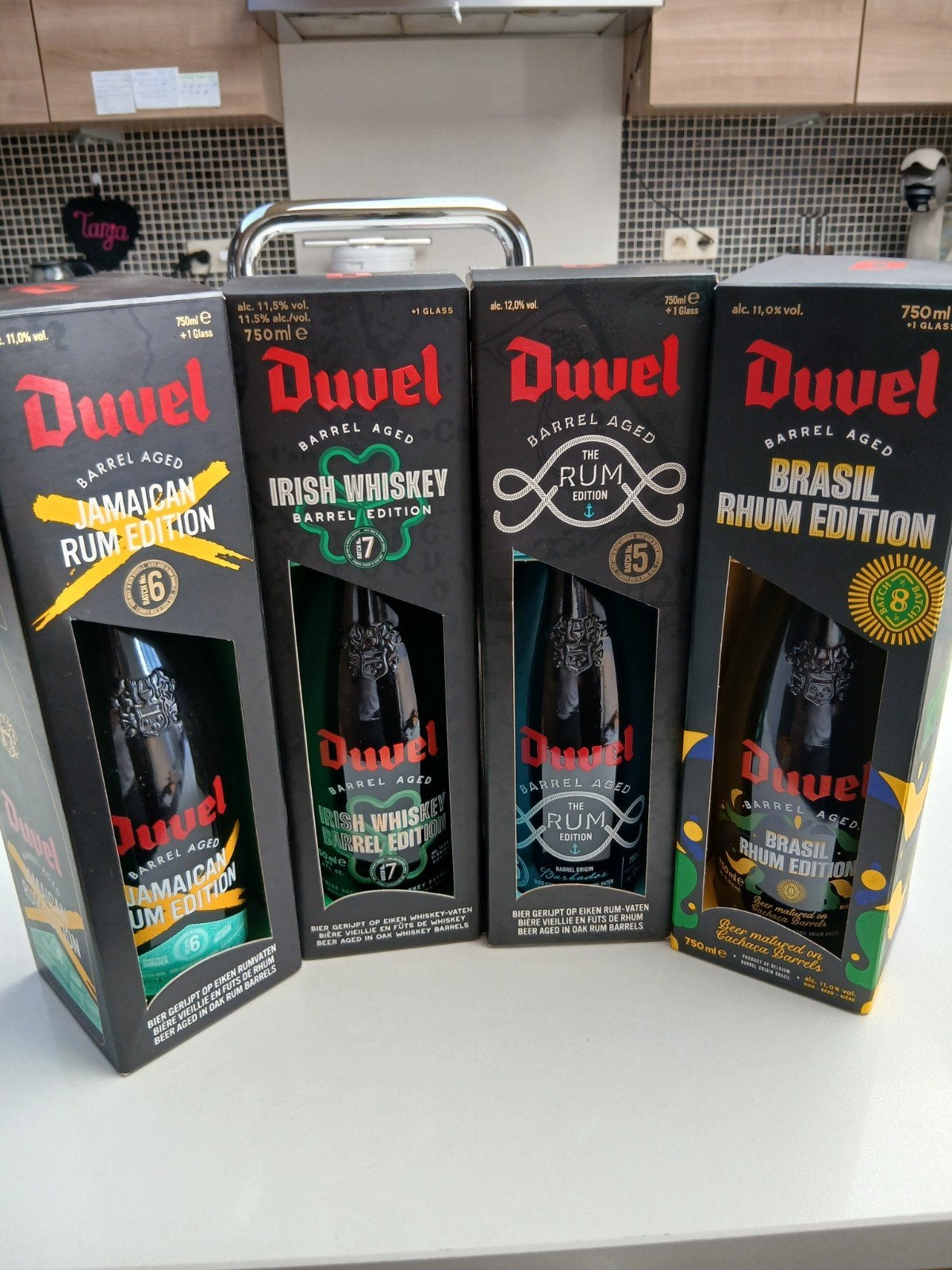 duvel, Enlèvement, Neuf