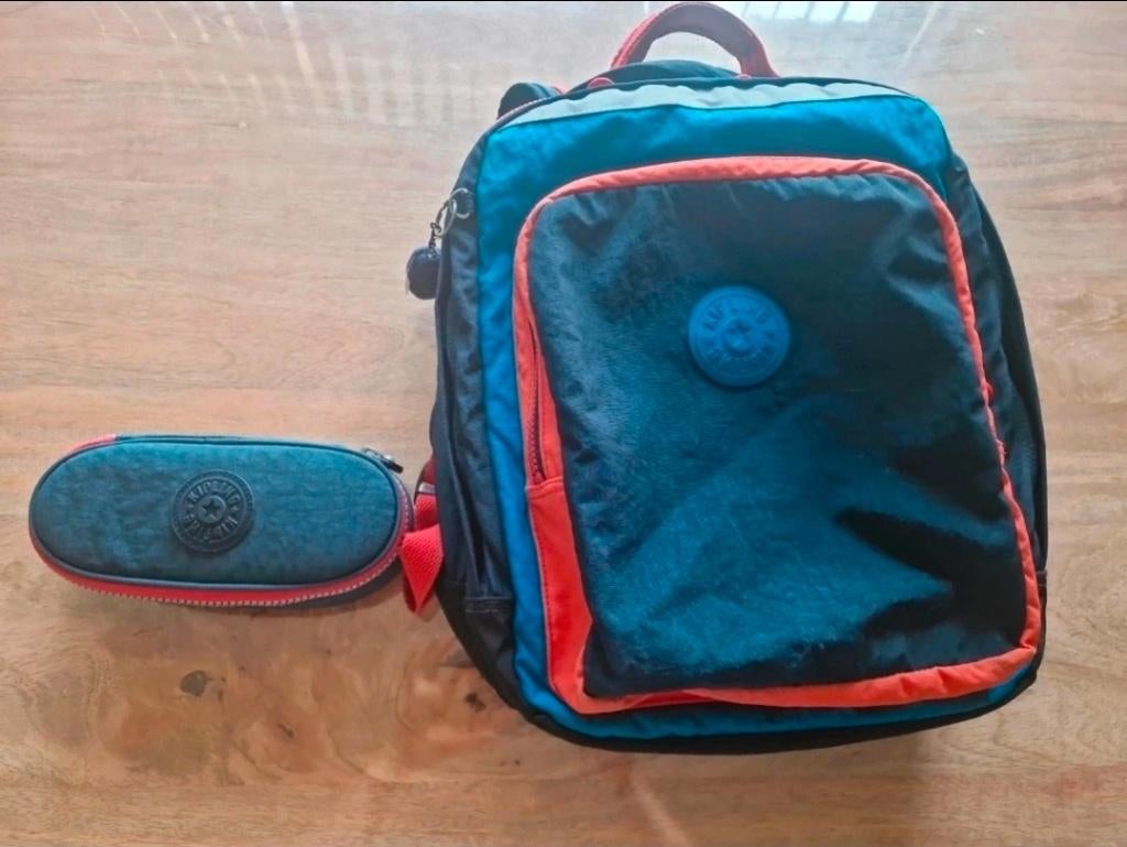 Sac kipling et plumier, Enlèvement ou Envoi, Utilisé