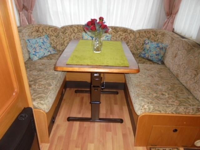 TABBERT 520,2x ELEKTRISCH ENKELBED,RONDZIT-WC-TENT+MOVER, Rondzit, Tabbert, Bedrijf, Tot en met 4