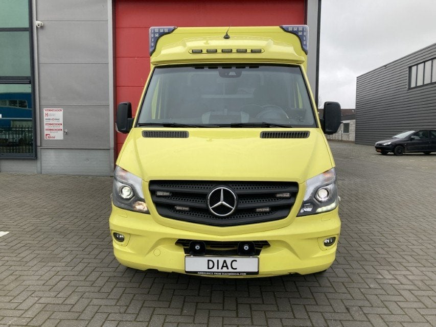 Mercedes-Benz 319 CDI Ambulance Container, Achat, 2987 cm³, Euro 6, Entreprise
