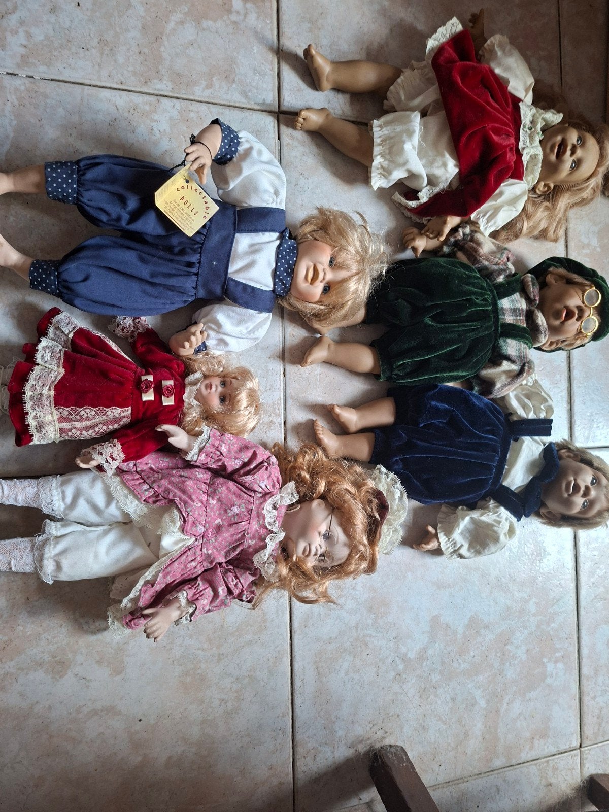 Poupée 3 en porcelaine  3 durée  sur Charleroi avi de collec, Verzamelen, Poppenhuizen en Toebehoren, Popje