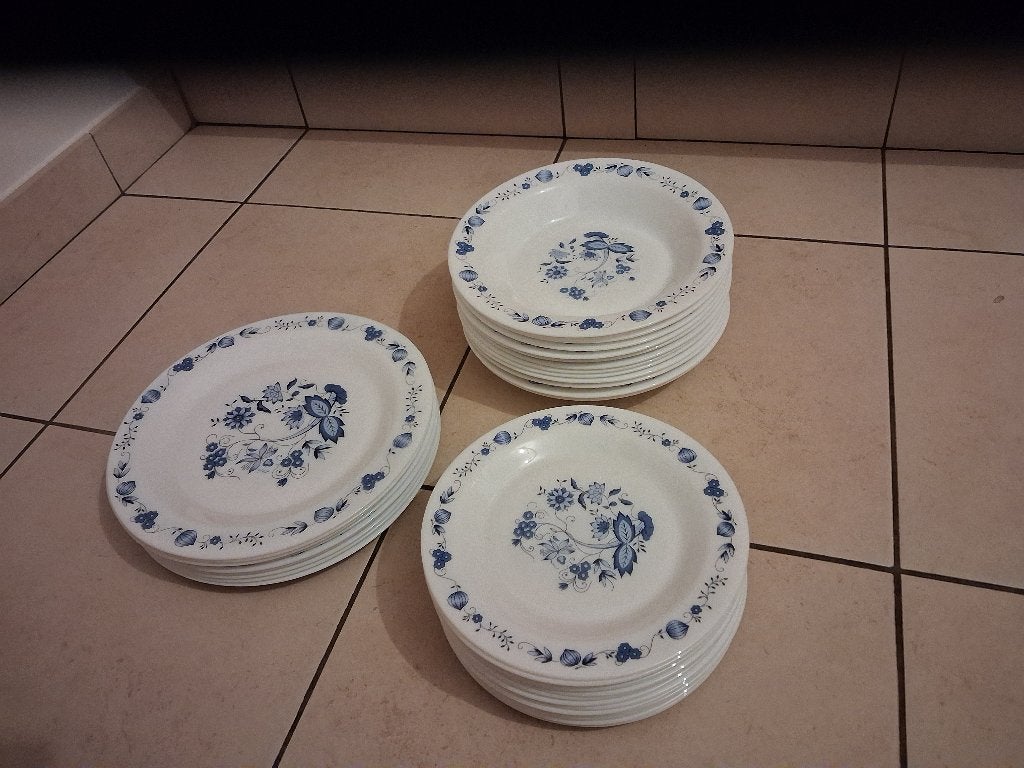 Vintage arcopal France servies, Enlèvement