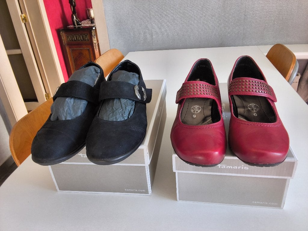 Chaussures femmes comfort en cuir et daim / Pt. 37, Rouge, Enlèvement ou Envoi, Comme neuf, Chaussures basses