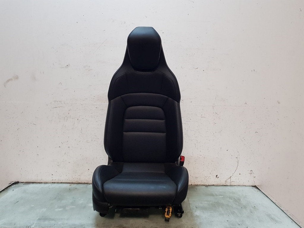 STOEL RECHTS VOOR Taycan (Y1A) (|992881106G|992881106E|), Gebruikt, Porsche