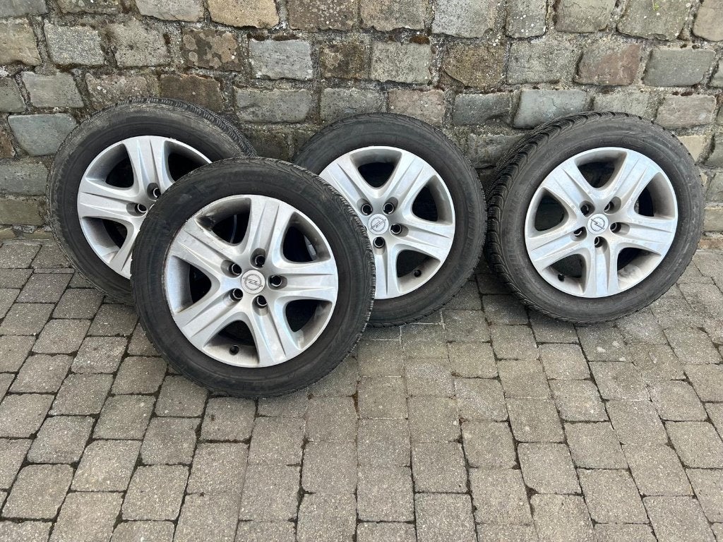 4 winterbanden/autobanden op velg, wielschijven Opel Meriva, Ophalen, Gebruikt, 255 mm, 16 inch