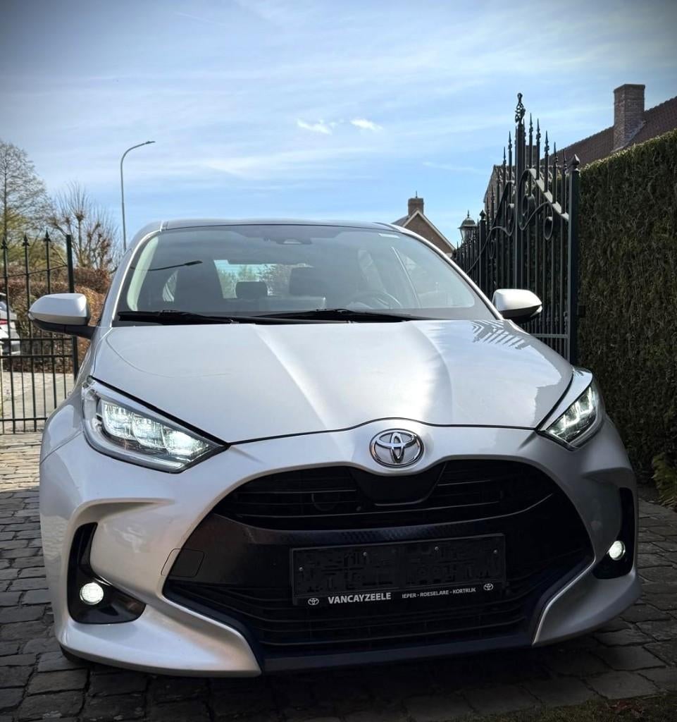TOYOTA YARIS, Auto's, Voorwielaandrijving, Stof, Particulier, 3 cilinders
