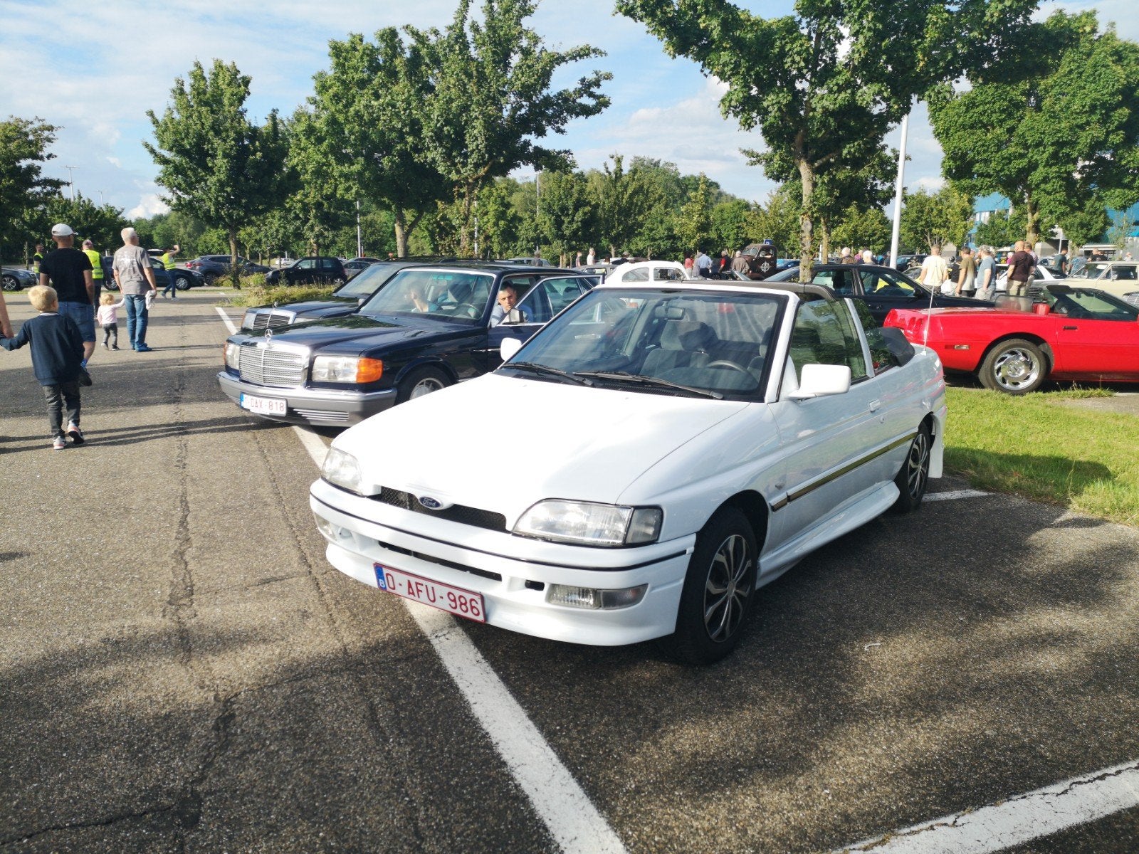 2 oldtimers Ford Escort VW Golf, foto 8