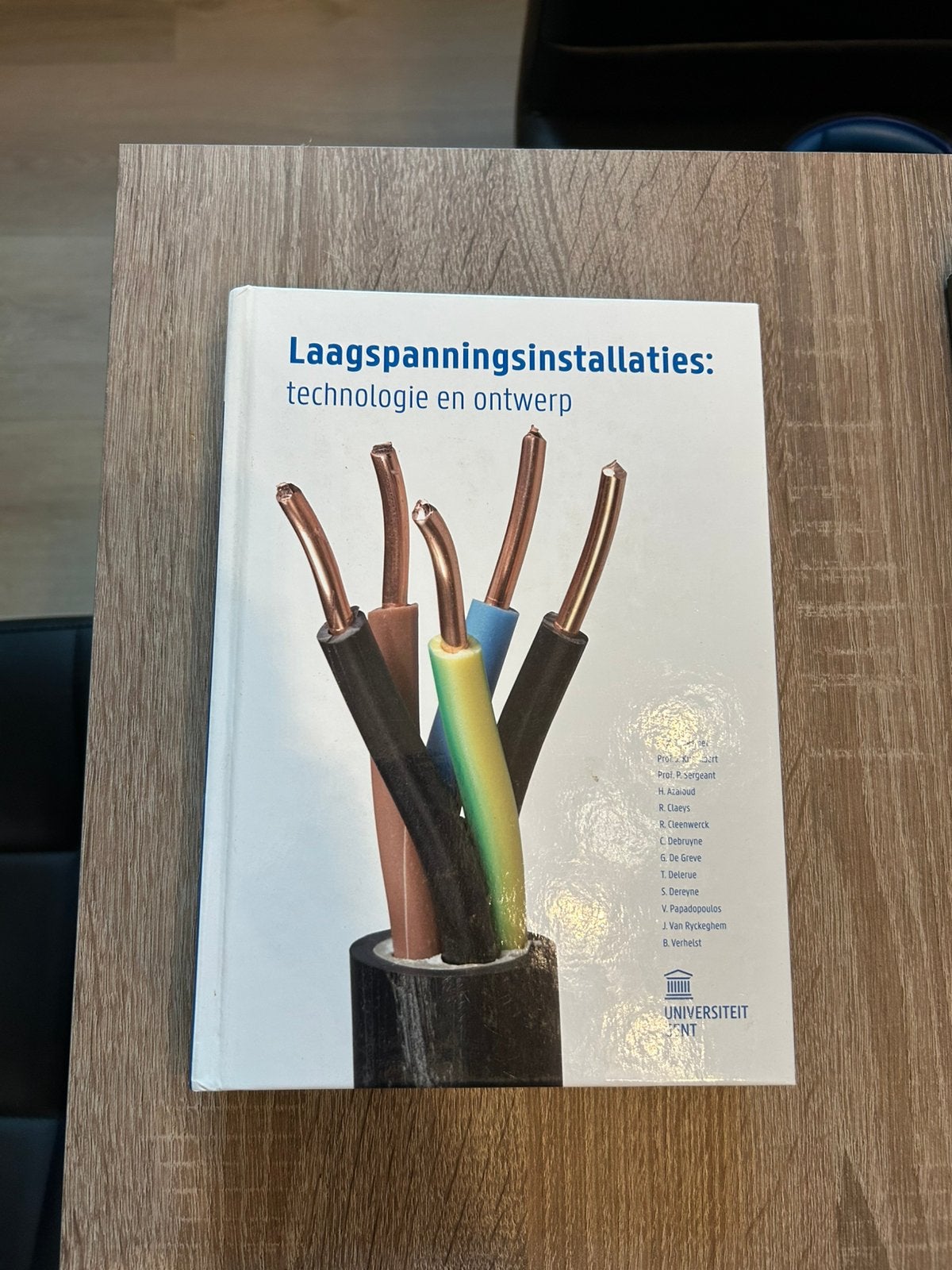 Laagspanningsinstallaties: technologie en ontwerp, Enlèvement