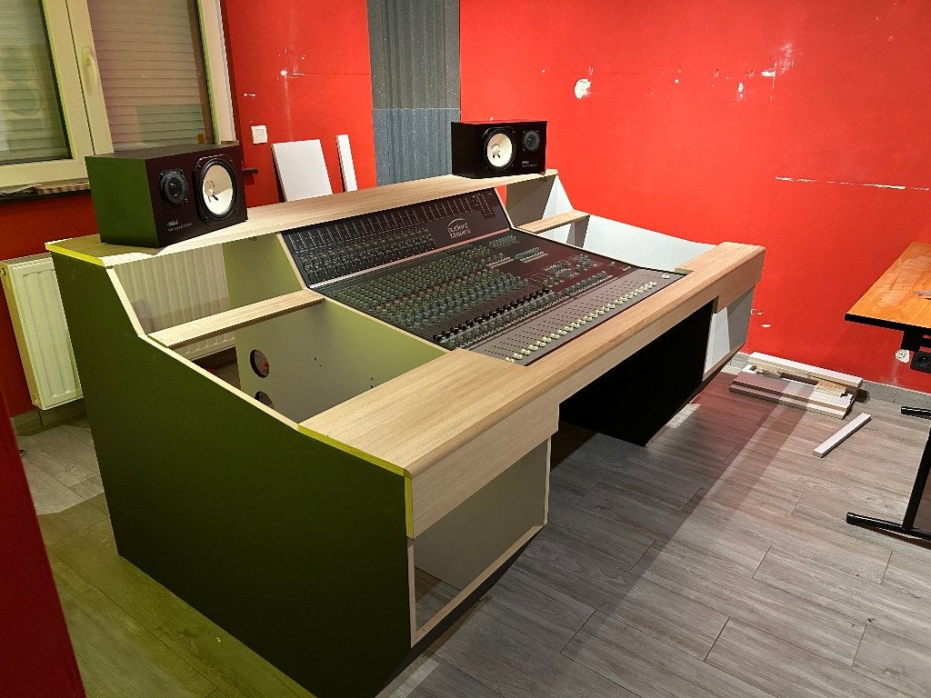 Audient ASP4816 mixconsole voor studio's, Muziek en Instrumenten, Ophalen, Zo goed als nieuw, 20 kanalen of meer, Microfooningang