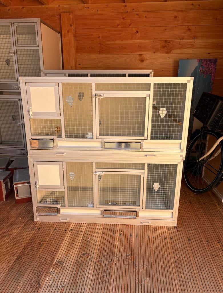 Belle cage d'élevage en aluminium et trespa, Enlèvement ou Envoi, Comme neuf, Aluminium, Cage d'élevage
