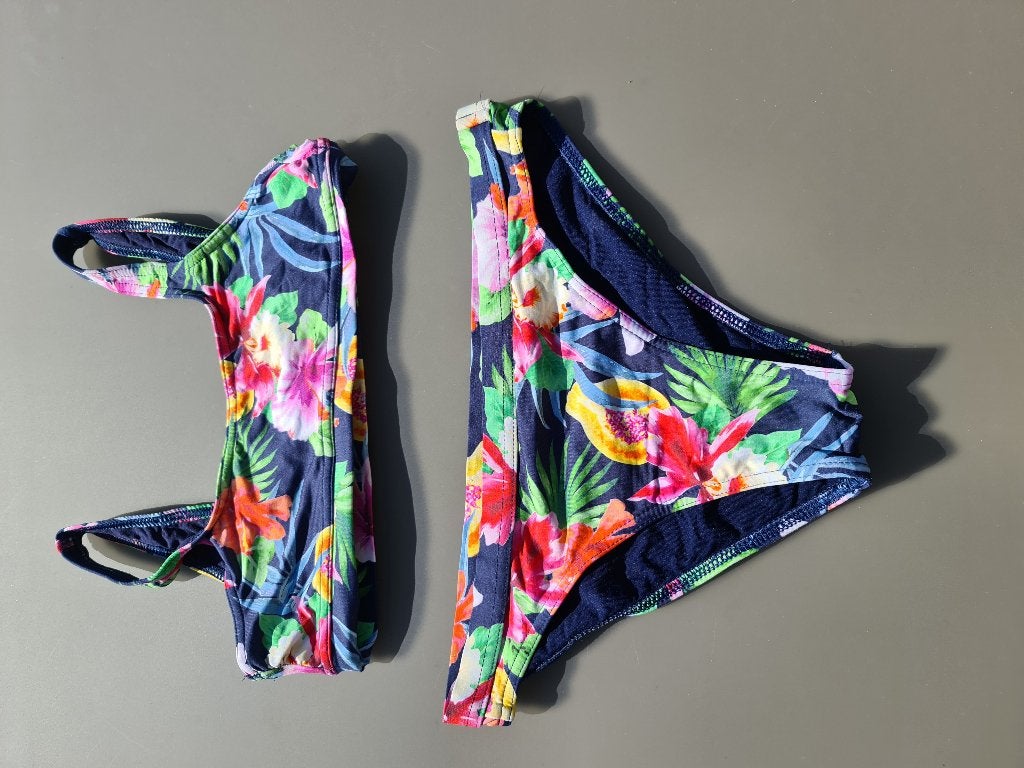 bloemen bikini, badpak, zwembroek, JBC, 140, Enlèvement, Comme neuf