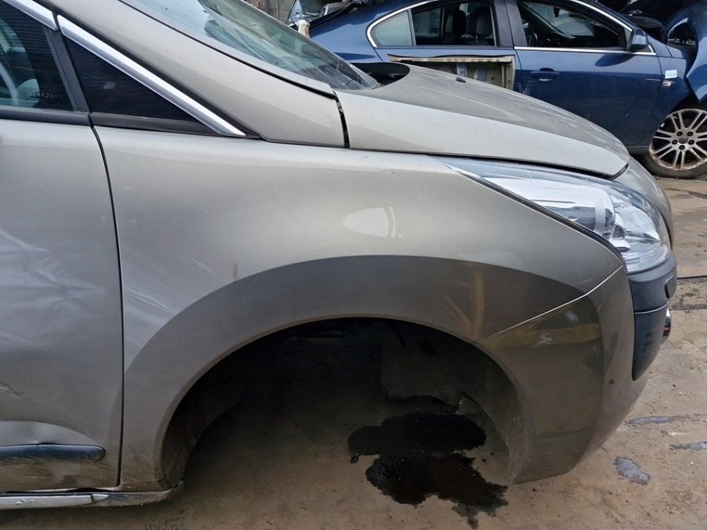 AILE AVANT DROITE Peugeot 3008 I (0U / HU) (|7841Z1|), Kontakt-peugeot@peugeot.com, Garde-boue, Utilisé, Droite