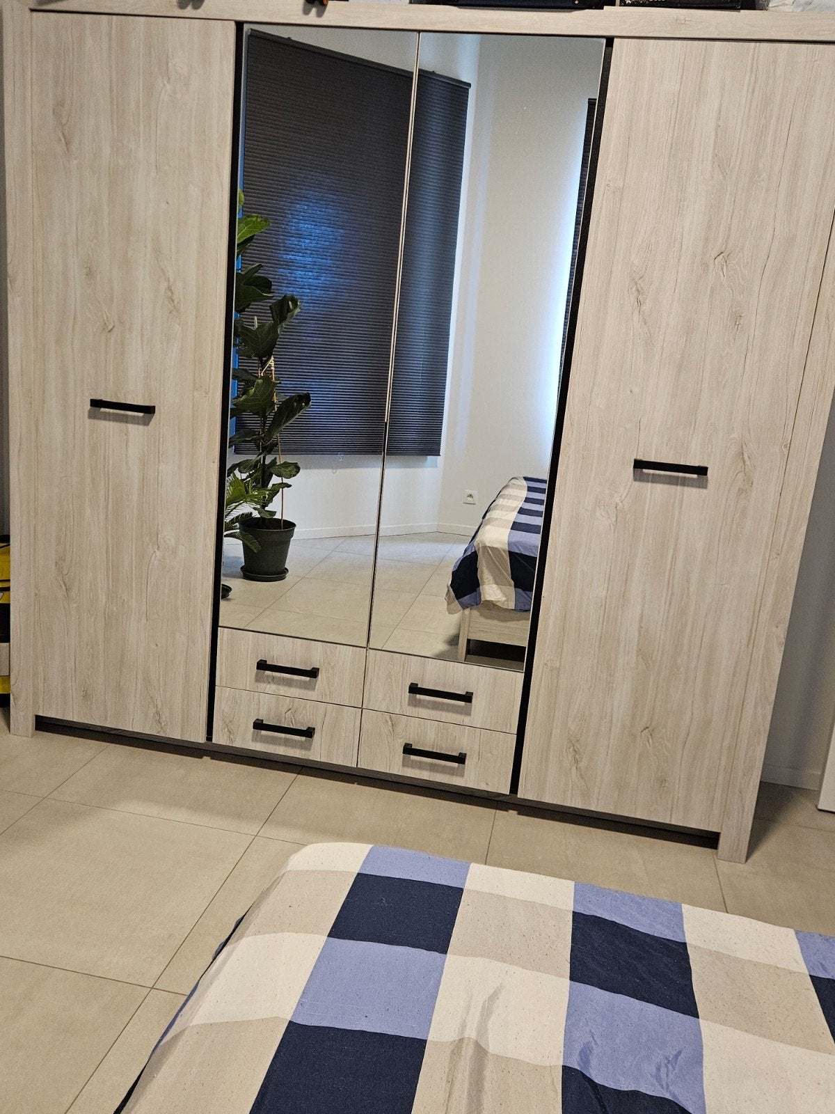 Garde-robe, Maison & Meubles, Chambre à coucher | Lits boxsprings, Enlèvement, Utilisé