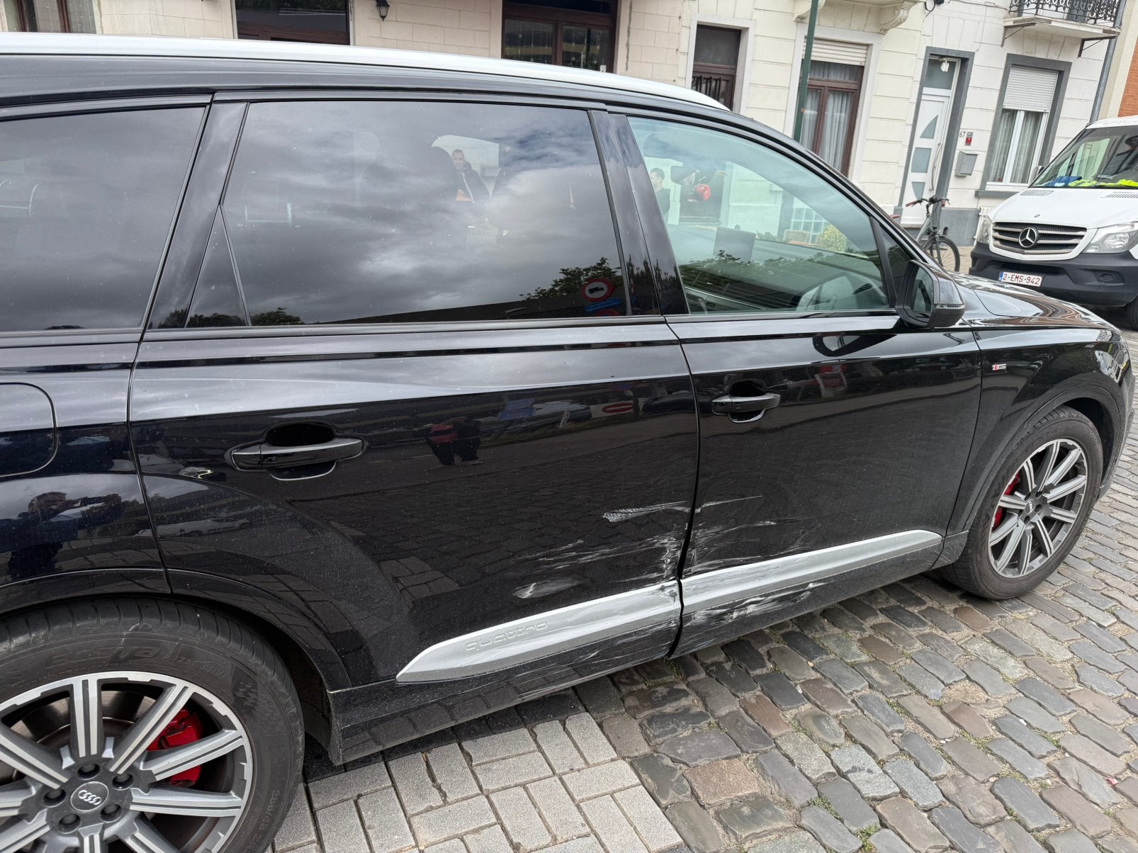 Porte avant + arrière droite Audi Q7 4M –origine – à réparer, Audi, Enlèvement, Porte, Avant