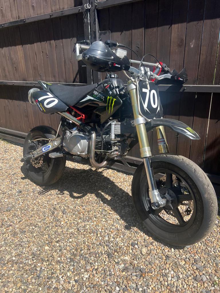 Circuit pitbike 160cc, Fietsen en Brommers, Ophalen, Zo goed als nieuw, Pitbike