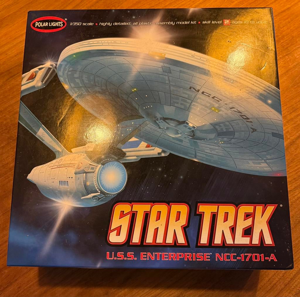 Star Trek USS Enterprise NCC-1701-A-1/350 Polar lights, Hobby en Vrije tijd, Modelbouw | Overige, Ophalen, Zo goed als nieuw