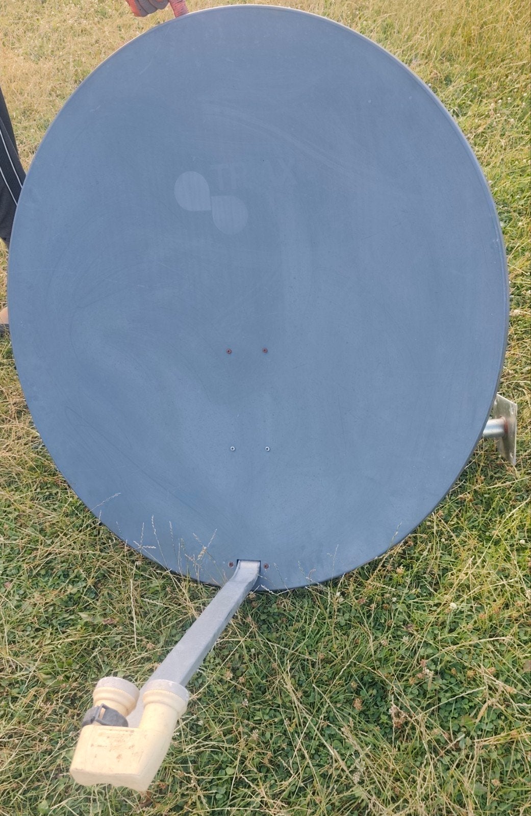 Antenne parabolique, Enlèvement, Antenne (parabolique)