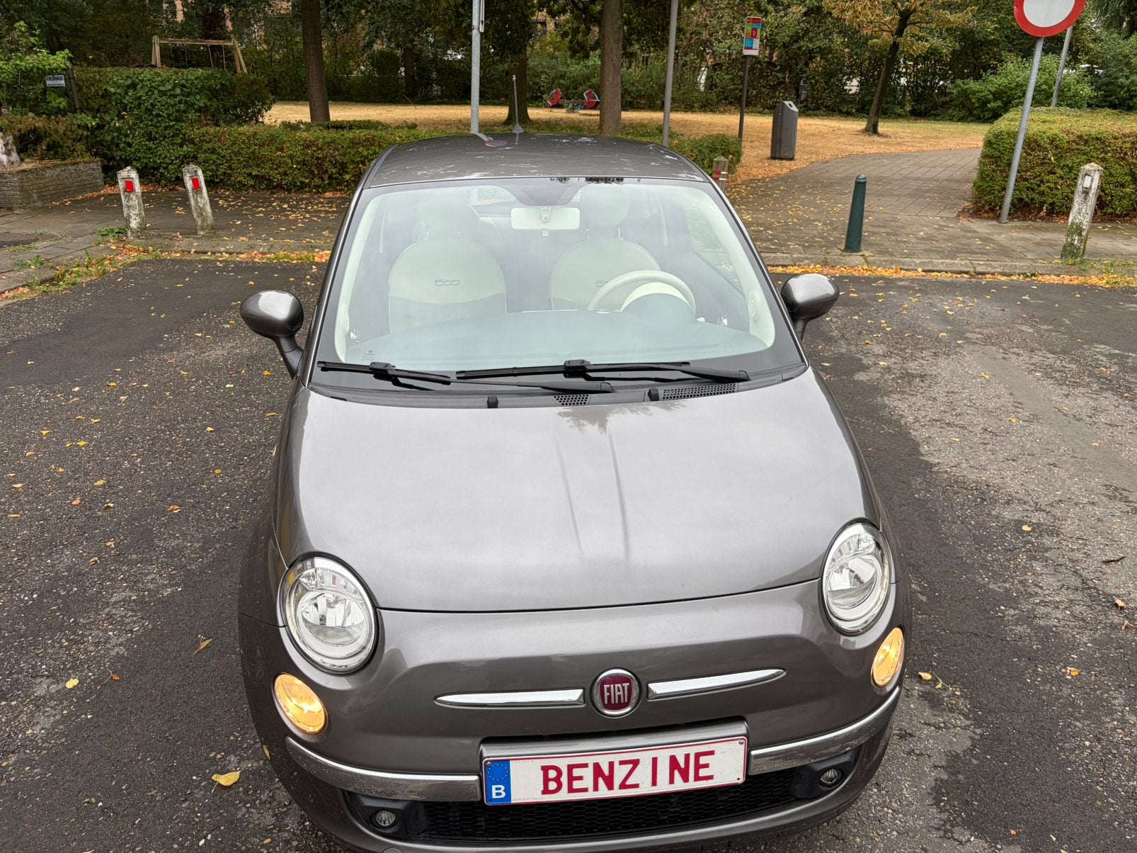 Fiat 500 1.2 benz 83000km 2015 carplay garantie, Auto's, Voorwielaandrijving, 4 cilinders, Parkeersensor, Leder en Stof