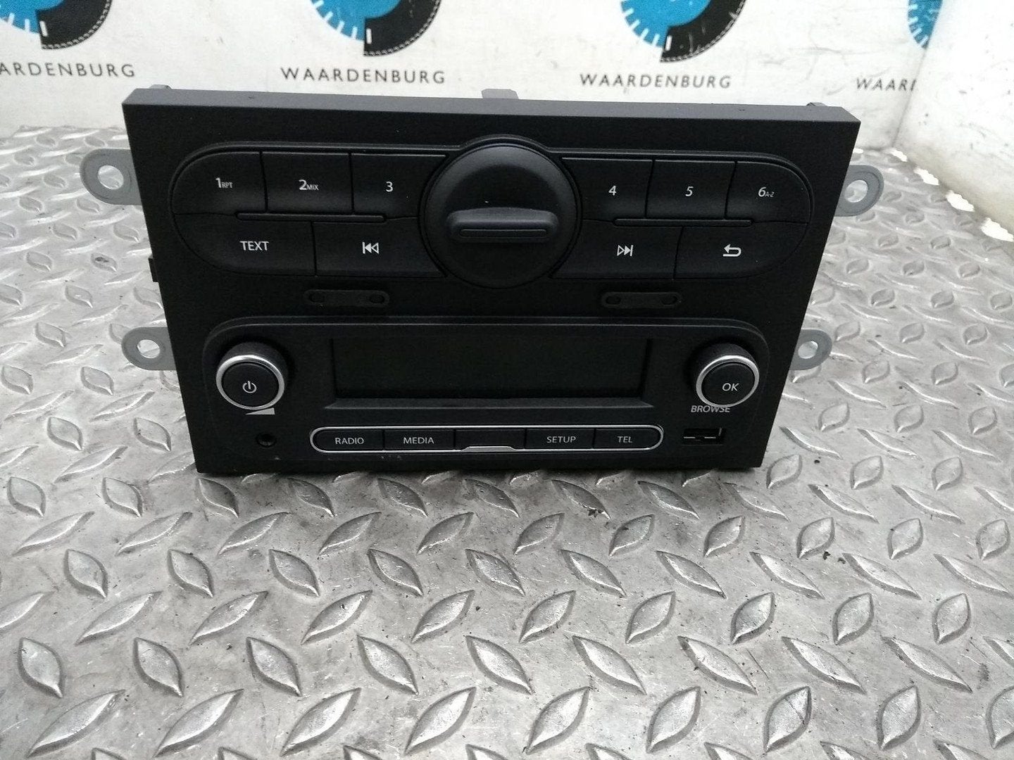 RENAULT TWINGO RADIO 2017, Auto-onderdelen, Ophalen of Verzenden, Gebruikt, Stiba lid