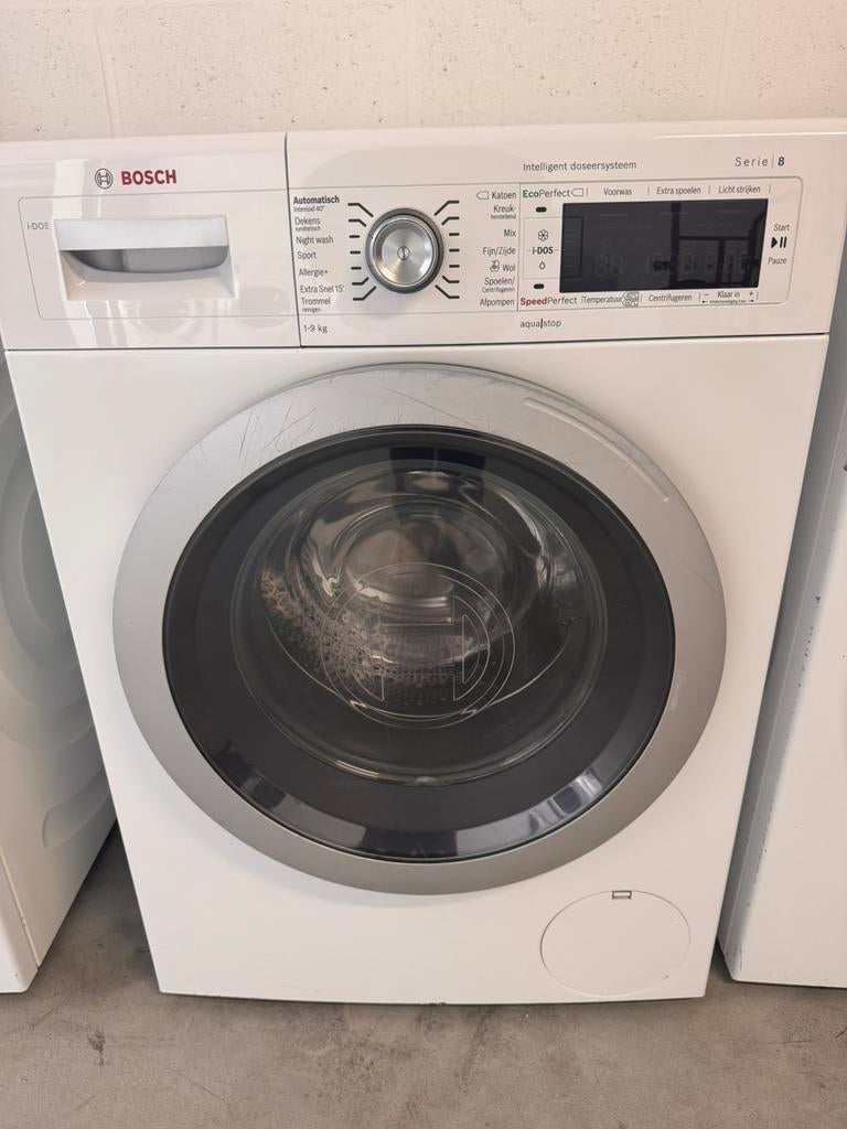 Wasmachine Bosch serie 8, 1200 tot 1600 toeren, Minder dan 85 cm, 8 tot 10 kg, Refurbished