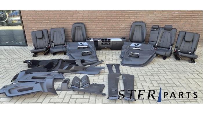 Bekleding Set (compleet) van een Mercedes GLB-Klasse, Gebruikt, -, Ophalen of Verzenden, -
