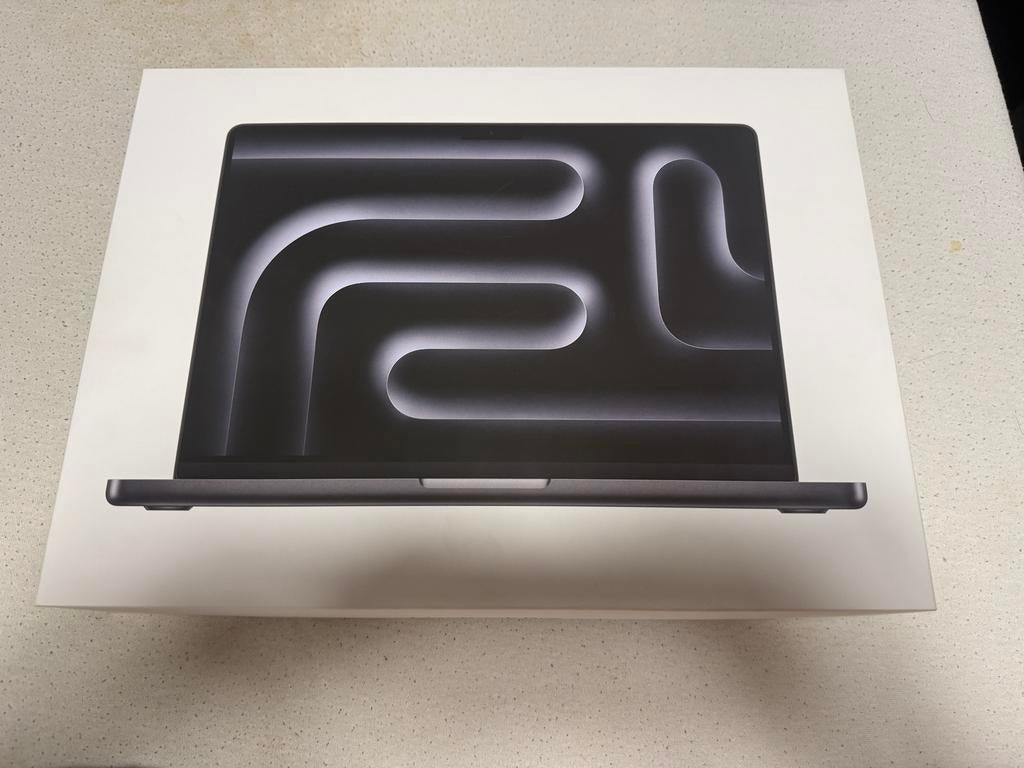 Macbook Pro M5 Pro 15 cœurs, processeur grap 16c 24 Go, 1 To, Informatique & Logiciels, Autres tailles, 1 TB ou plus, Inconnu
