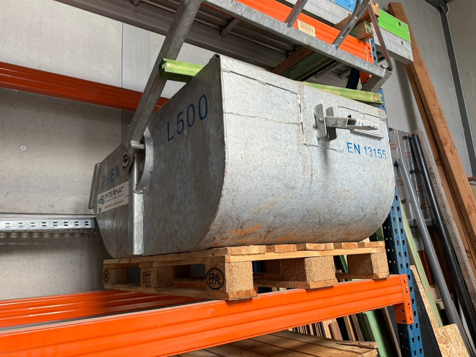 Automatische kipbak 500liter PREMET, Ophalen