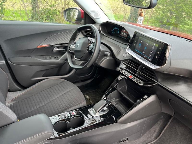 Peugeot 2008 II, Auto's, Peugeot, Zwart, 136 pk, 5 deurs, https://public.car-pass.be/vhr/619ac807-6866-4f2a-9fb2-2cb39909e356