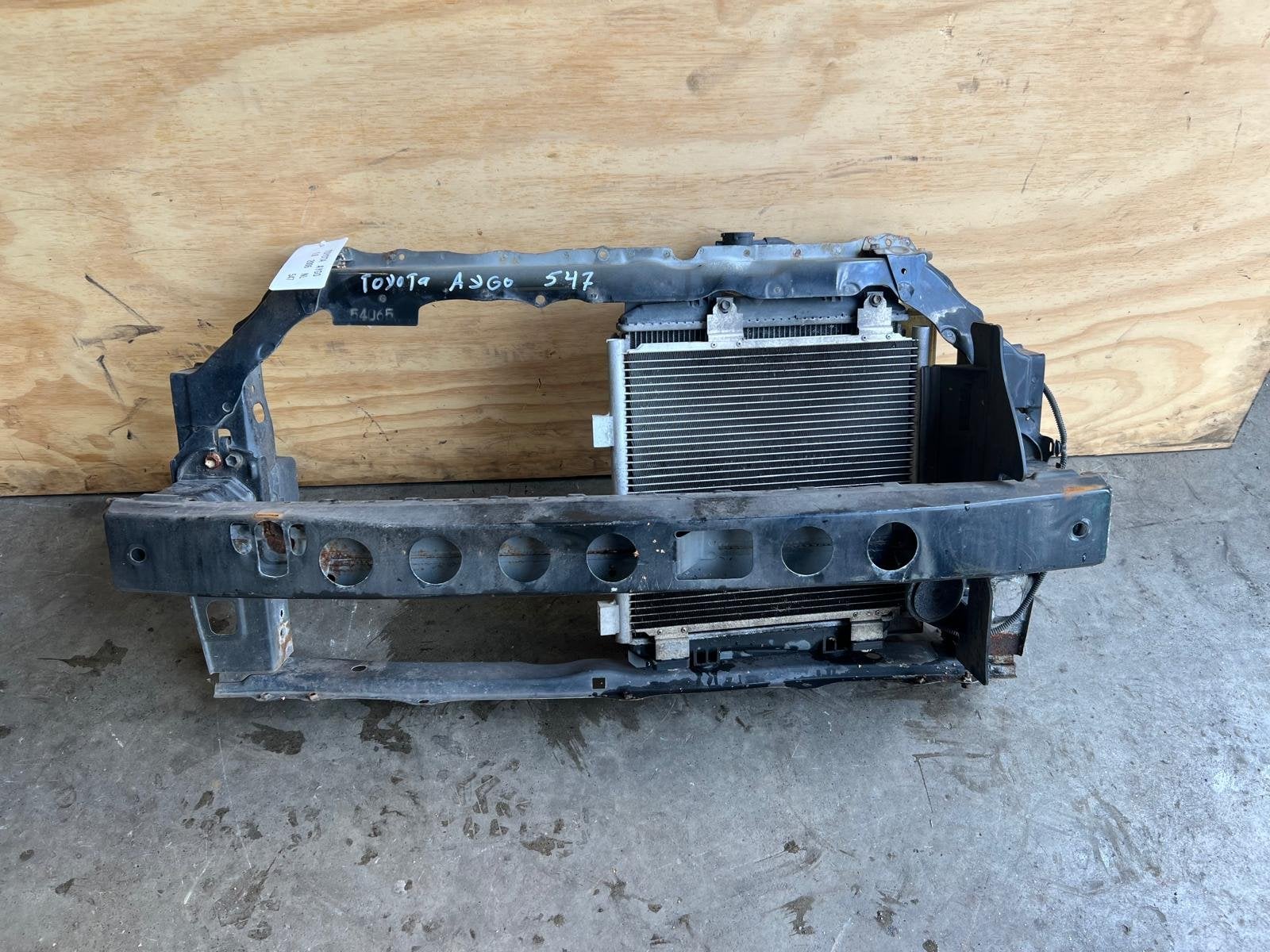 Toyota Aygo voorfront 2005-2014, Info@toyota.co.jp, Gebruikt, Toyota Motor Corporation, Toyota-Cho 1
471-8571  Toyota City