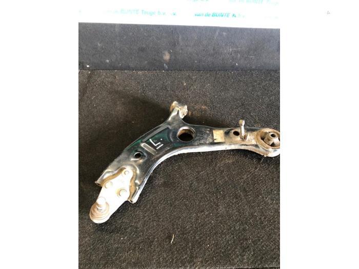 Draagarm links-voor van een Kia Sorento, Ophalen of Verzenden, 3 maanden garantie, Gebruikt, Kia