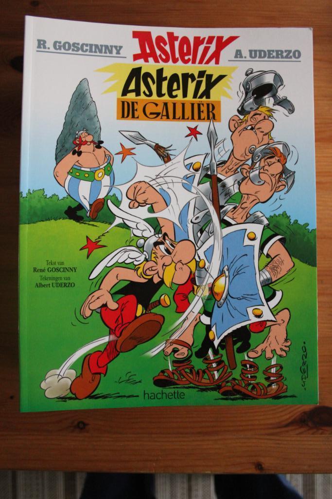 Asterix                   (Hachette)           in NL, Livres, BD, Comme neuf, Plusieurs BD, Enlèvement ou Envoi