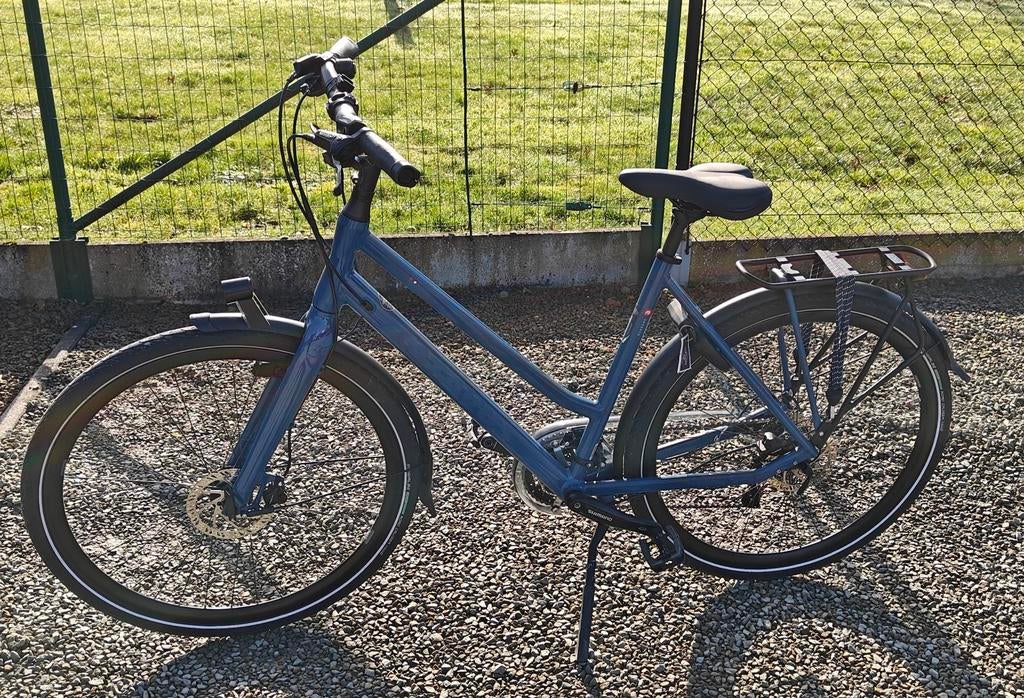 Sportieve Damesfiets - Batavus Dinsdag, Fietsen en Brommers, Fietsen | Dames | Damesfietsen, Ophalen, Zo goed als nieuw, Batavus