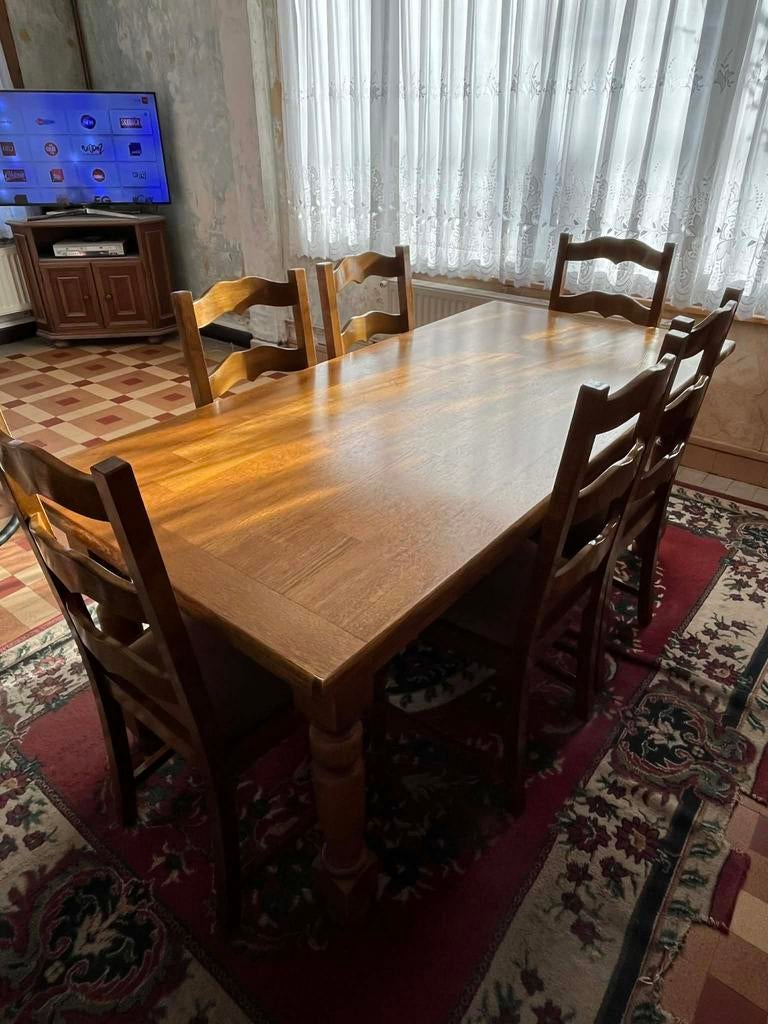 Table à manger en bois massif + 6 chaises – Très bon état, Enlèvement, Comme neuf