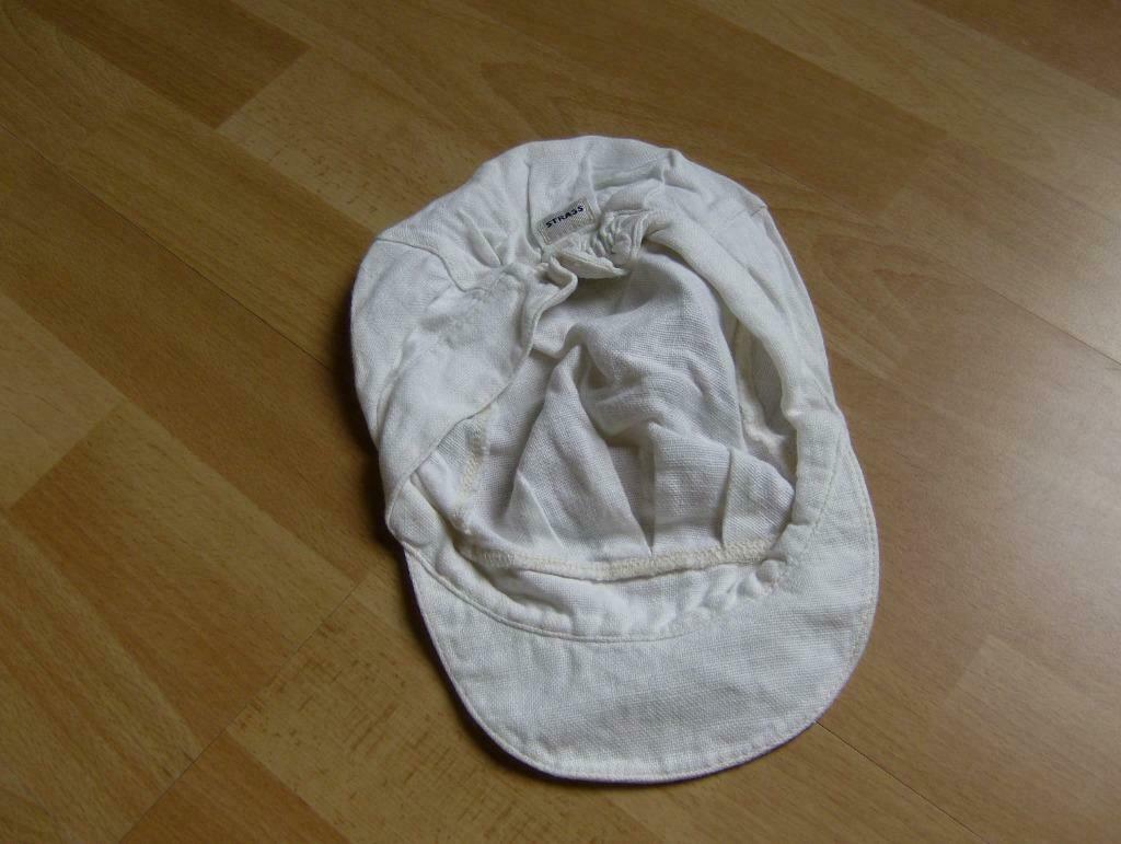 pet wit strass maat 6 maand, Kinderen en Baby's, Ophalen of Verzenden, Jongetje, Muts, Gebruikt
