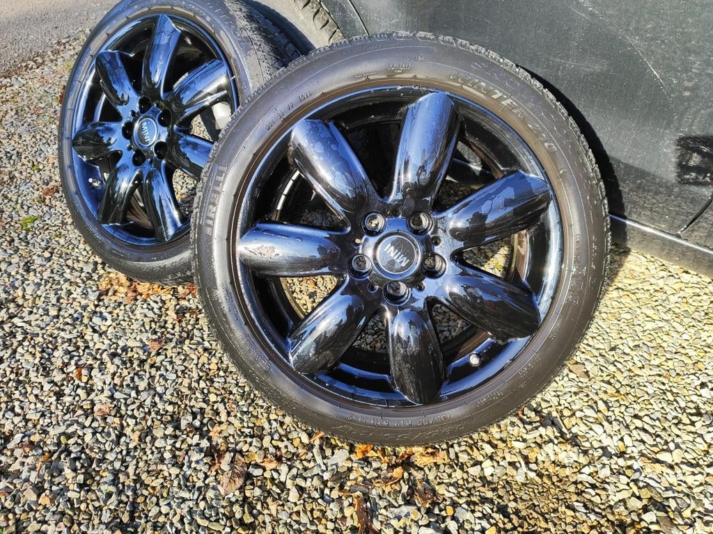 Mini Clubman S roue 17 Noir bril Pirelli neige, Enlèvement, 17 pouces, Pneu(s)