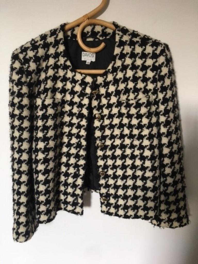 Zeer mooi jasje van het merk Davos, maat 38, Kleding | Dames, Maat 38/40 (M), Zwart, DAVOS, Ophalen of Verzenden