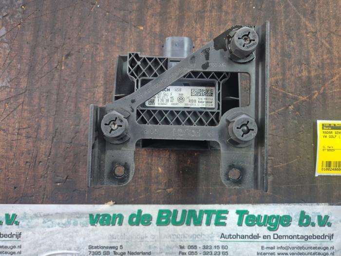 Capteur radar d'un Volkswagen Golf, Volkswagen, -, 3 mois de garantie, Utilisé